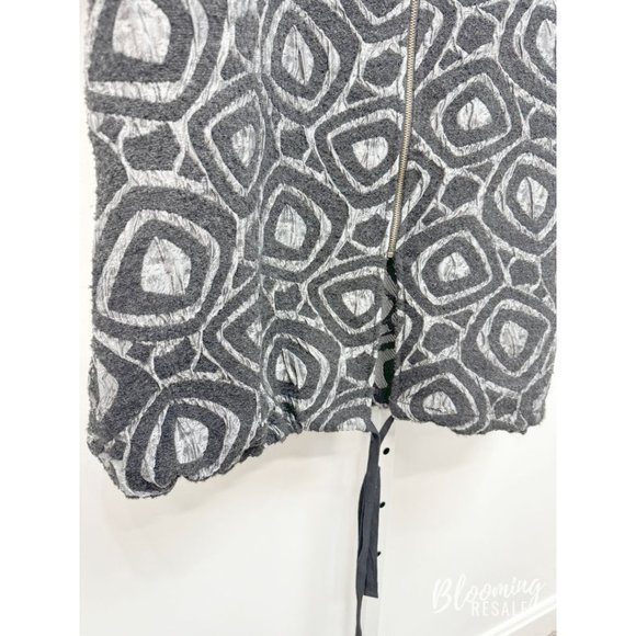 Gershon Bram Oversized Zip Front Textured Abstract Design Mid-Length Coat - Picture 6 of 8